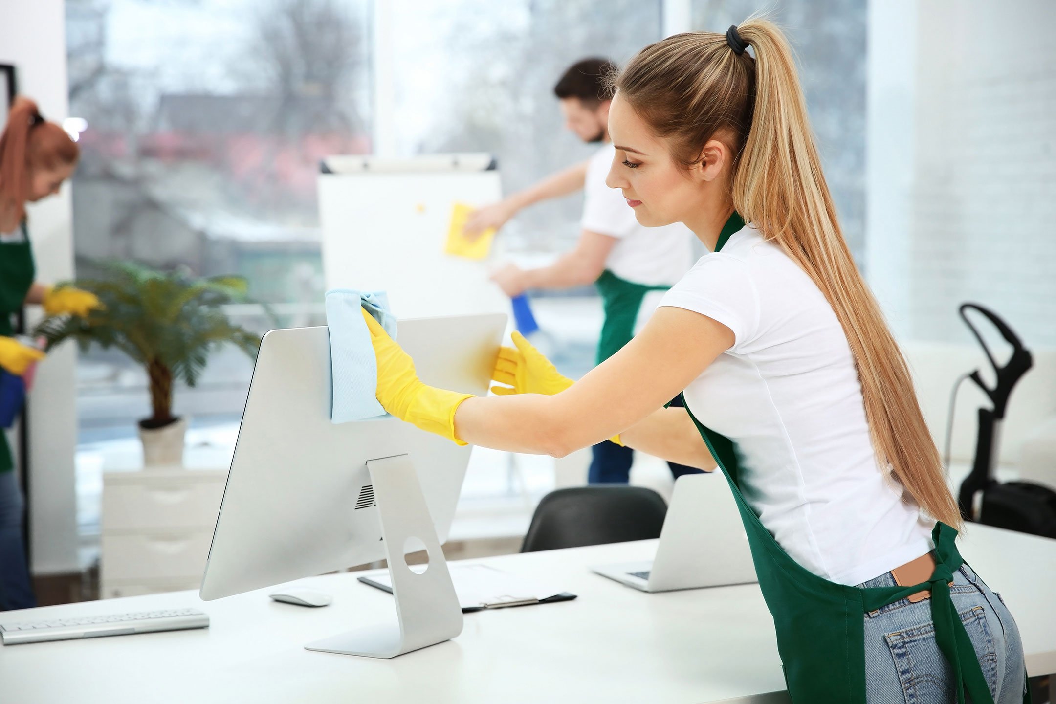Office Cleaning Services for Hybrid Workplaces - Office cleaning services sanitizing hot-desking workstations in hybrid workplace Dayton Ohio Office Cleaning Services for Hybrid Workplaces - Office cleaning services sanitizing hot-desking workstations in hybrid workplace Dayton Ohio